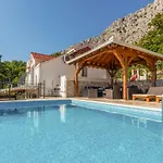 Front In Holiday home