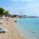 Front In Holiday home Jesenice (Split-Dalmatia)